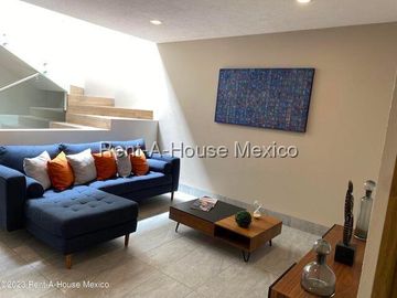 Casa en Venta en Llano Grande,  Metepec JL 25-2735.