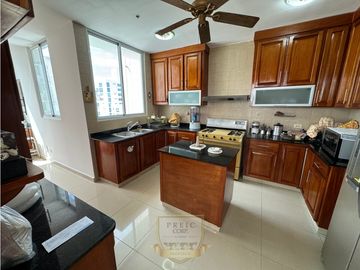 Vendo apartamento amplio vista al mar San Francisco L.T