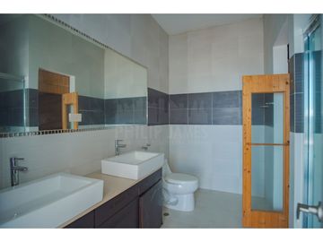Remate, Venta de Pent House 3 niveles en Coco del Mar, PH Quadrat