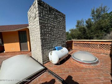 Casa en Venta en Calle San Juan de Dios,Bosques de Tetlameya RU 24-3739.