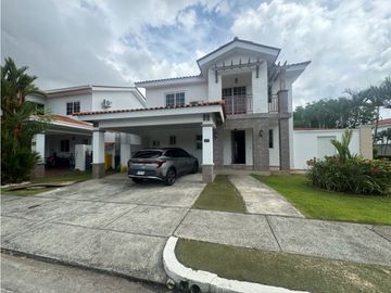 Venta de casa en QUINTAS DE VERSALLES | Costa sur