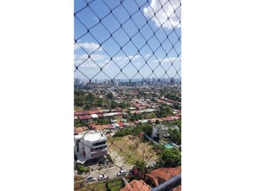 Se vende apartamento en Cristal Hills
