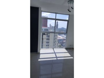 Se vende apartamento en Cristal Hills