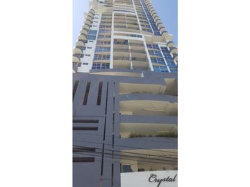 Se vende apartamento en Cristal Hills