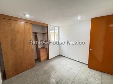 Departamento en Venta en Avenida Popocatepetl, Portales Sur RU 25-2756.