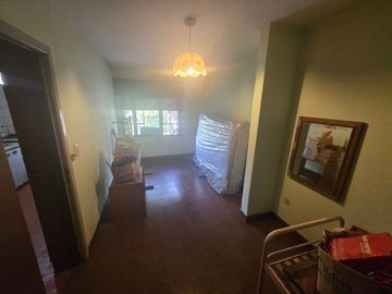 Casa con Departamento en venta en Moron Sur