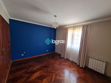 Casa en venta 270 m2 en Tres Cerritos