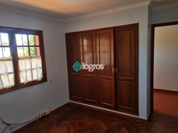 Casa en venta 270 m2 en Tres Cerritos