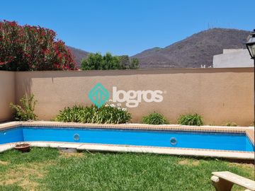 Casa en venta 270 m2 en Tres Cerritos