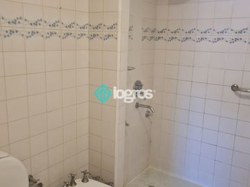 Casa en venta 270 m2 en Tres Cerritos