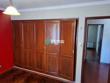 Casa en venta 270 m2 en Tres Cerritos