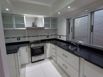 Casa en venta en Wilde Centro