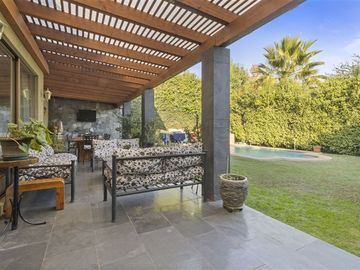 Casa en Venta en A pasos The British Royal School. Pintor Altamirano con Castillo Velasco