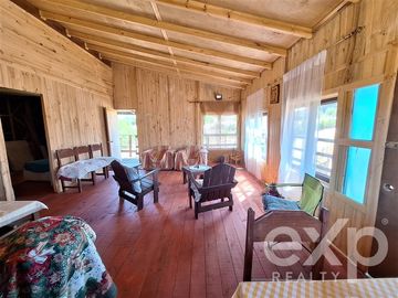 Sitio en Venta en Vende sitio 5000 m2 casa 56 m2 Pichilemu