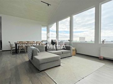 Casa en Venta en En condominio, expedito acceso, seminueva!