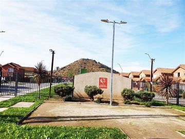 Casa en Venta en Camino Padre Hurtado / Almirante Riveros