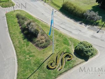 Venta Casa 8 Amb Vista Bosque en Estancias del Pilar Golf