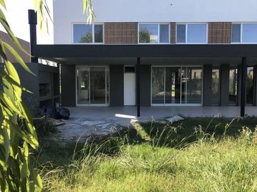 Venta Casa 6 Amb Vista Interna en Las Liebres