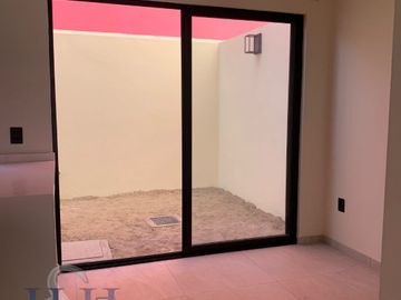 Casa Nueva en Coto en  Tlaquepaque Centro MODELO PARRA