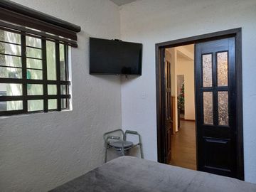Casa con gran terreno en venta en Xochimilco