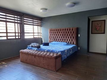 Casa con gran terreno en venta en Xochimilco