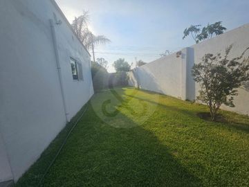 Casa en condominio en renta en Fraccionamiento Paraíso Tlahuica