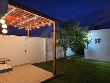 Casa en condominio en renta en Fraccionamiento Paraíso Tlahuica