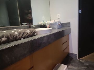 SE VENDE departamento AMUEBLADO de LUJO en AVIVIA  BOSQUES (V)