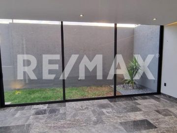 Venta de casa nueva en Lago de Juriquilla de 4 habitaciones en zona Residencial con Amenidades y Seguridad - (3)
