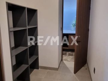 Venta de casa nueva en Lago de Juriquilla de 4 habitaciones en zona Residencial con Amenidades y Seguridad - (3)