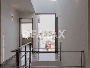 Venta de casa nueva en Lago de Juriquilla de 4 habitaciones en zona Residencial con Amenidades y Seguridad - (3)