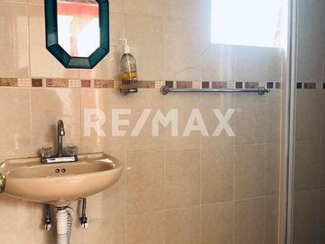 CASA EN VENTA- 