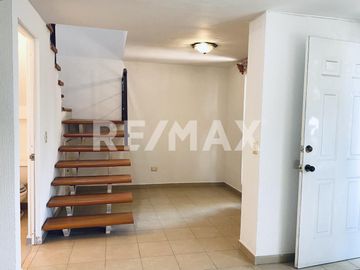 CASA EN VENTA- 