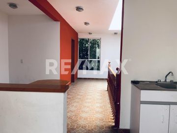 CASA EN VENTA- 