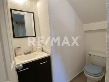 CASA EN VENTA- 