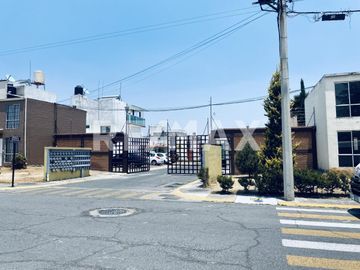 CASA EN VENTA- 