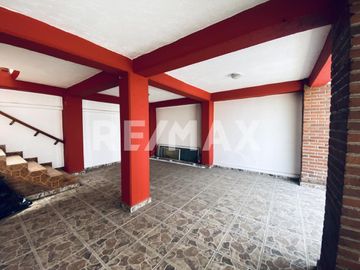 CASA EN VENTA- 