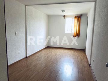 CASA EN VENTA- 