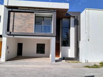 CASA EN VENTA EN SECTOR VIÑEDOS TORREÓN, COAHUILA