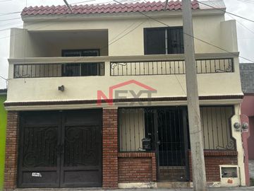 CASA EN VENTA EN EXCLUSIVA FRACCIONAMIENTO SALTILLO 2000