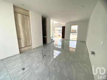 Casa en venta En Residencial Bonaterra, coto Altezza, nueva para estrenar, lista para escriturar.