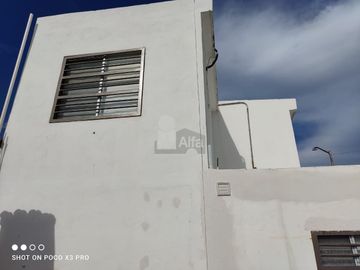 Casa sola en venta en Renaceres, Apodaca, Nuevo León