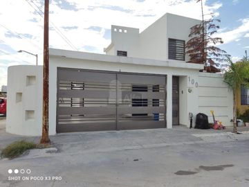 Casa sola en venta en Renaceres, Apodaca, Nuevo León