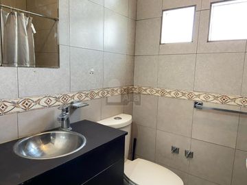 Casa en Renta en Valle de Encinos