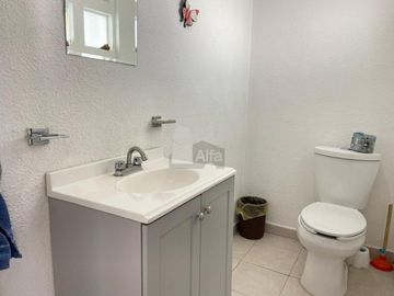 Casa en Renta en Valle de Encinos