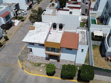 Casa en venta en Pedregal La Calera Puebla