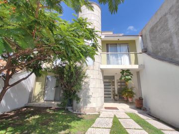 Casa en Venta en Campestre San Juan, San Juan del Río, Querétaro.