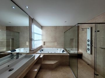ESPECTACULAR CASA EN CONJUNTO SUPER EXCLUSIVO EN VILLA CAMPESTRE