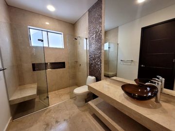 ESPECTACULAR CASA EN CONJUNTO SUPER EXCLUSIVO EN VILLA CAMPESTRE