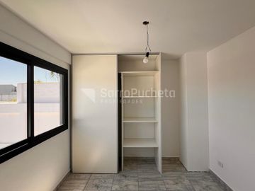 Venta departamento 2 ambientes con cochera en Morón (1º)